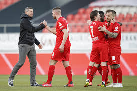 This page displays a detailed overview of the club's current squad. 9 Schweizer In Der Startformation Wie Vaduz Unserem Fussball Hilft Watson