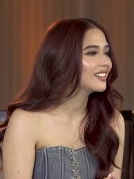 Mga Sikreto sa Buhay ni Negi at Petite sa Stars