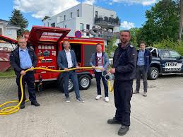 Eine usv braucht man nur dann wenn geräte im haus oder in der firma gar. Mobiles Notstromaggregat Fur Die Feuerwehr Stadt Hohen Neuendorf
