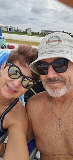 Beach day! Come join me at the pavilion!🌴🌺