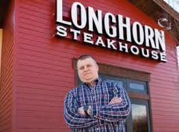 LongHorn Steakhouse brings flavor to Dallas