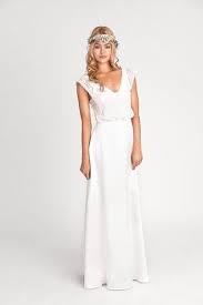 We did not find results for: Wallende Kleider Blumen Im Haar Und Eine Entspannte Atmosphare Boho Gehort Zu Den Wichtigsten Hochzeitstrends Des Kleid Hochzeit Brautmode Hochzeitskleid