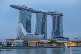 Modern singapore was founded as a british trading colony in 1819, and since independence, it has become one of the world's most prosperous countries and boasts one of the world's busiest ports. Donde Alojarse En Singapur Mejores Barrios Y Hoteles Viajeros Callejeros