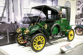 Image result for Beige Taxi Allemand 1995 Renault