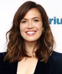 Mandy Moore 80s Curly Hair Mandy Moore Hairstyles Mandy Moore Hair Mandy Moore Short Hair Medium Hair Styles