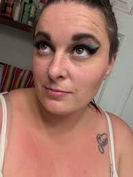 Beautiful eye shadows. Perfect look at any time of day in any season of the  year