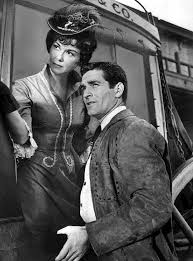6' (1.83 m) mini bio (1) hugh o'brian had the term beefcake written about him during his nascent film years in the early 1950s, but he chose to avoid the obvious typecast as he set up his career. The Life And Legend Of Wyatt Earp Wikipedia