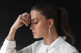 Natural Diamonds 2.65 carats 18KT White Gold Statement Dangler Earrings