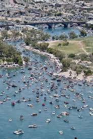 It was a full house at lake havasu over memorial day weekend. 2020 Trump Parade In Lake Havasu River Daves Place