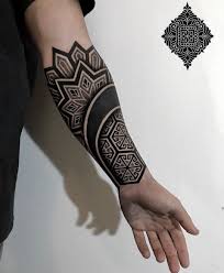 9 763 Likes 59 Kommentare Andrea Punktlinien Andrea S Tattoo Auf Instagram 9 763 Likes 5 Geometric Sleeve Tattoo Tribal Forearm Tattoos Tattoos