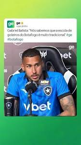 Gabriel Batista exaltou a escola de goleiros do clube!