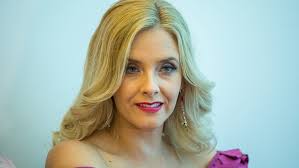 Háromszög-jelenség: Peller Anna és Mariann válása is elkerülhető lett volna?