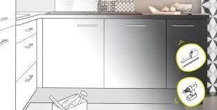 Avec tiroir, sous évier, caisson d'angle : Cuisine Equipee Tuto Je Pose Un Meuble D Angle En Video