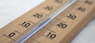 Von fieber spricht man erst, wenn das fieberthermometer 38 grad celsius anzeigt, und zwar nach dem messen im po (after). Ab Wann Babys Fieber Haben Dr Schweikart Verlag