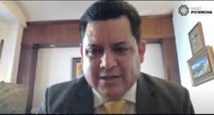 El juicio político al exministro Fernando Santos Alvite no quedó en el  limbo, asegura asambleísta Rogel Villacís