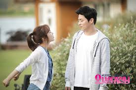 Timid na bong sun gets possessed by the ghost of a confident young woman who seeks to solve her one unfinished business by hooking up with bong sun's boss user reviews. Jo Jung Suk Says He Had Great Chemistry With Park Bo Young While Filming Oh My Ghost Kissasian