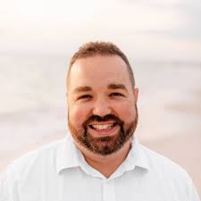 Hi Everybody! I am very excited to announce the release of my new book  Finding Your Path: The Roadmap from Student to Successful Financial  Planner. https://lnkd.in/gX5H6JkN I have advocated for…