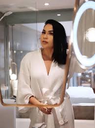 Meski tak menyebut secara gamblang, resolusi yang dimaksud melaney adalah memunyai rumah baru. 6 Fase Krusial Melaney Ricardo Di Rumah Sakit Dari Pembekuan Darah Hingga Ct Value Covid 19 Level 32 Showbiz Liputan6 Com