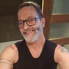 ⚽ ⚽ 💥 💥 💣 You look cool, girl