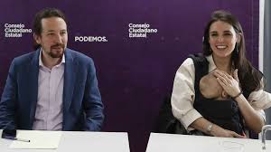 El líder del partido de izquierda radical podemos, pablo iglesias , anunció este martes que dejará la política luego de la derrota sufrida en las elecciones regionales de madrid. Pablo Iglesias De Coleta A Mono La Verdadera Intencion Tras Su Comentado Cambio De Look
