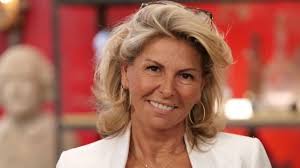 Caroline Margeridon ingérable et source de clashs à "Affaire conclue" ? Un  acheteur brise le silence !