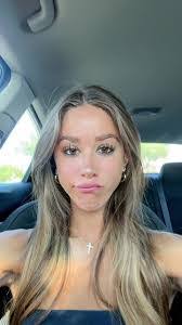 Brooke Silva's Instagram, Twitter & Facebook