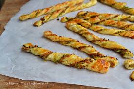 Torciglioni Di Sfoglia Con Tonno E Zucchine Snack Salati Ricette Idee Alimentari