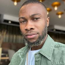 Neymar Jr. took fan engagement to a whole new level! 🎥⚽️ He played with a  camera attached to his Santos jersey, giving fans a first-person view of  the action. Imagine experiencing the