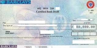 Bank draft dan cek berertifikat adalah di antara berbagai layanan yang ditawarkan bank kepada pelanggan mereka, oleh karena itu penting untuk mengetahui perbedaan antara draft bank dan cek berertifika. Bank Draft