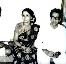 Uddhav thackeray along with family attended sonam kapoor's wedding celebration for latest breaking news, other top stories. Uddhav Thackeray Wiki Age Caste Wife Children Family Biography More Wikibio
