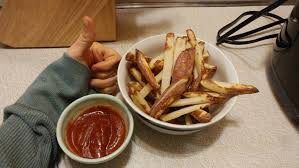 Air Fryer Magic Fries From 2 Whole Potatoes And Ketchup For 315 Calories 1200isplenty