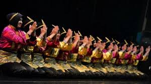 Makna dari tarian ini menggambarkan bahwa manusia adalah makhluk sosial yang membutuhkan manusia lain. Tari Saman Unik Dan Menariknya Tari Tradisional Aceh