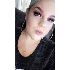 Allie Bergman (@curvygemini26)