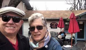 Walkabout With Wheels Blog: Apple Pie @ Julian Pie Company in Julian,  California