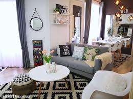 Idea deko ruang tamu rumah flat yang menenangkan. Dekorasi Ruang Tamu Rumah Flat Lawa Cadar Bestseller Facebook