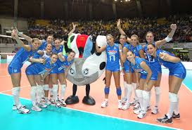 Tutte le notizie, i risultati, le statistiche, le cronache e le foto del campionato europeo 2019 che si gioca in turchia, polonia, ungheria e slovacchia. Europei Pallavolo Femminile Italia Serbia 2011 Home Facebook