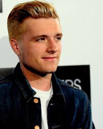 Pin By One Direction Crazed On Books And Movies Celebrities Josh Hutcherson Favorite Celebrities