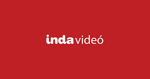 Egyik este bulizni megy a nővérével. Indafilm Hu