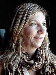 Crowe's ALS fight ends