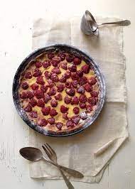 tabletales himbeertarte so lecker hab sie mit brombeeren ausprobiert vorher den teig in der form 10 min einfri lebensmittel essen rezeptideen himbeertarte