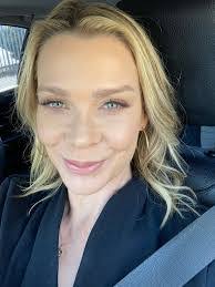 Laurie Holden's Instagram, Twitter & Facebook