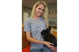 tierquartier wien t shirts babyelefant oida und social distancing regionews at t shirt baby elefant shirts