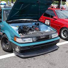 画像に含まれている可能性があるもの 車 屋外 toyota corolla ae86 drifting cars