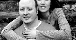 Danielle Curtin, Christopher Harnett plan September 2013 wedding