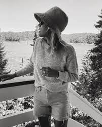 Mountain Air Damsel In Dior Outfits With Hats Insta Fashion Damsel