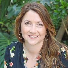 Lisa Closson's Instagram, Twitter & Facebook