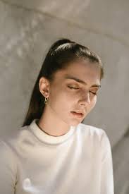 Aunque el domingo dije que el martes es estadísticamente el día más absurdo  y obsoleto de la semana y lo borraría del mapa, hoy me retracto. Aquí  algunas fotos de Julia para