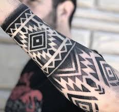 Hình xăm các bông hoa hồng trên cánh tay đẹp. Nhá»¯ng Máº«u Hinh XÄƒm Hoa VÄƒn Ä'áº¹p Nháº¥t Owl Ink Studio XÄƒm Hinh Nghá»‡ Thuáº­t
