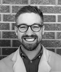 Aaron Halling's Instagram, Twitter & Facebook