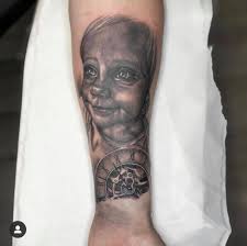 Walker added his personal style walker opened even keel tattoo in 2015 with his business partner. Kyle Walker Old Sarum Tattoo
